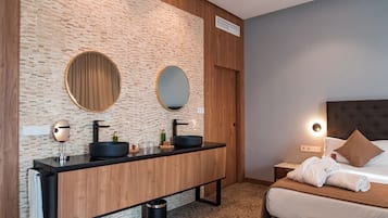 In-room safe, desk, laptop workspace, soundproofing