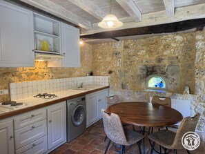 Fridge, microwave, oven, coffee/tea maker - Authentic Stay in 17th Century Dovecote with Internet and Pets Allowed (Monsac)
