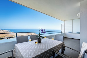 Apartment - 4 people -1 Bedroom - Pool view | Terraço/pátio