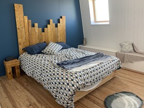 2 bedrooms, free WiFi