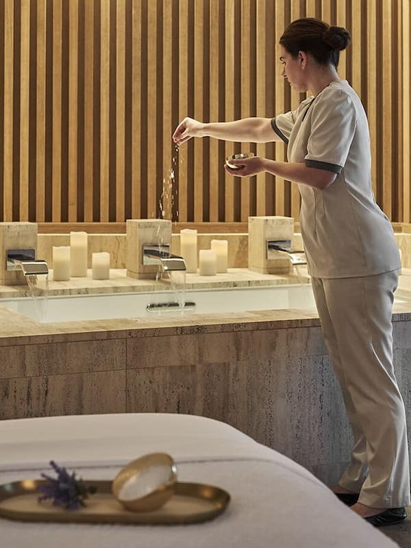 Couples treatment rooms, sauna, steam room, body treatments