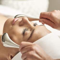 Couples treatment rooms, sauna, steam room, body treatments