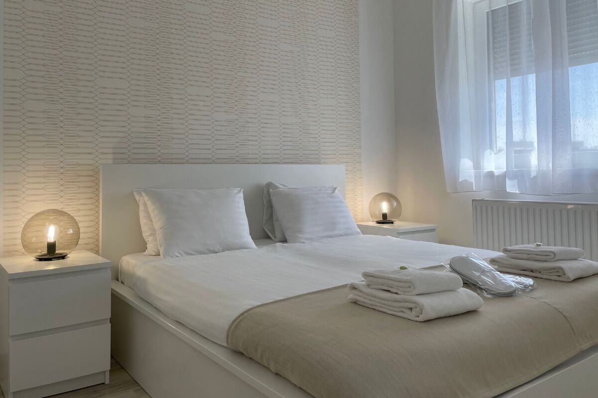 Departamento, 1 habitación | Ropa de cama de alta calidad, edredón y camas con efecto memoria 