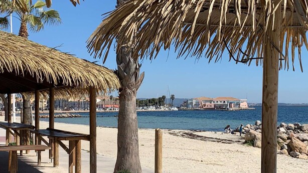 Strand