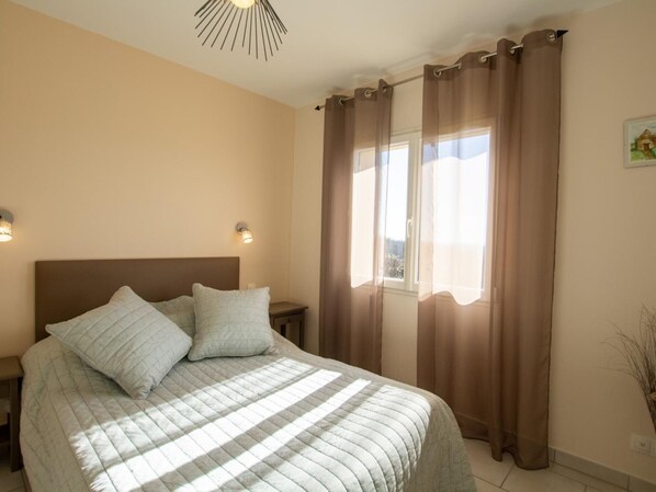 2 bedrooms, free WiFi