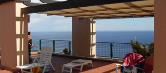 Casa Viola With Shared Pool sea View