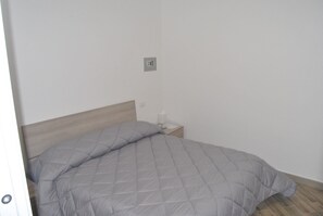 2 Schlafzimmer, Zimmersafe, Bügeleisen/Bügelbrett, kostenloses WLAN