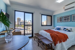 Bügeleisen/Bügelbrett, kostenloses WLAN, Bettwäsche