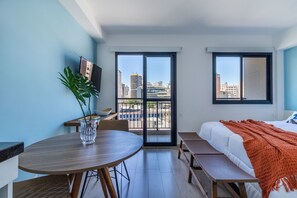 Ferros/tábuas de passar roupa, Wi-Fi de cortesia, roupa de cama