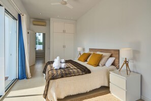 3 bedrooms, in-room safe, iron/ironing board, free WiFi