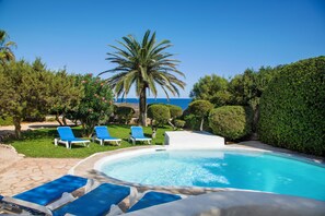 Nicht klassifiziertes Bild, 3 von 44, Schaltfläche