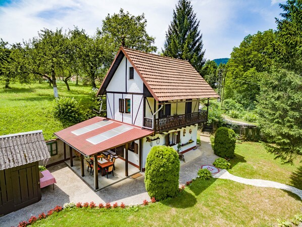 Property grounds - Holiday House for 4 Persons (Delnice)