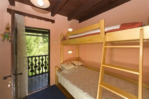 2 bedrooms
