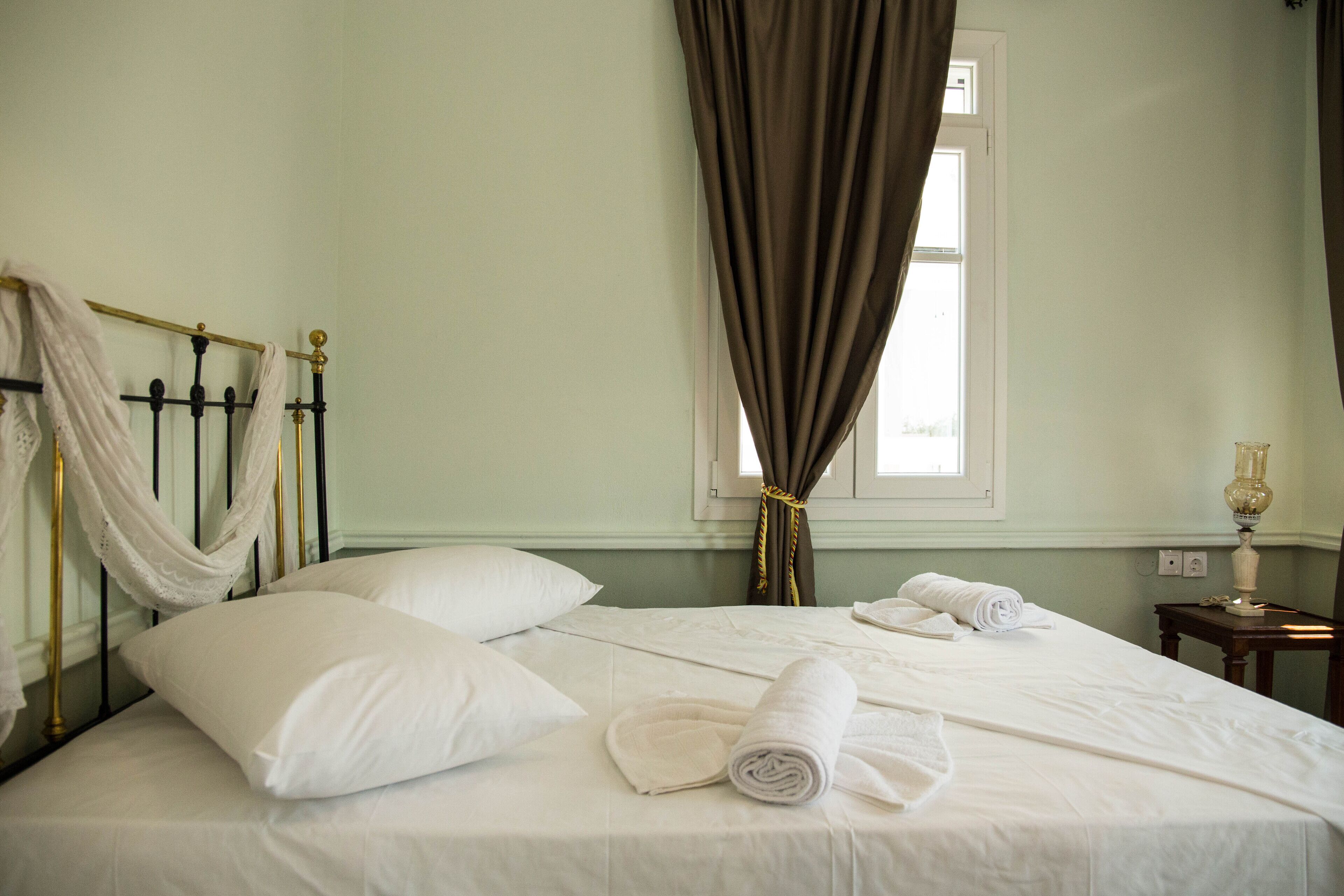 2 bedrooms