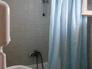 Room, 1 Bedroom, Balcony | Bathroom | Free toiletries, towels