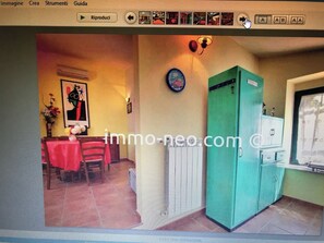 House, 2 Bedrooms, Smoking, Balcony | Dining room