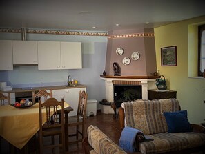 Loft, 4 slaapkamers, roken, terras | 4 slaapkamers