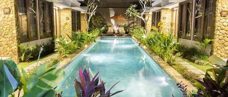 Quarto, 1 quarto, para fumantes | Piscina | Piscina externa