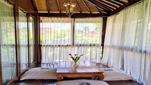 Biệt thự, 3 phòng ngủ, hút thuốc | Spa