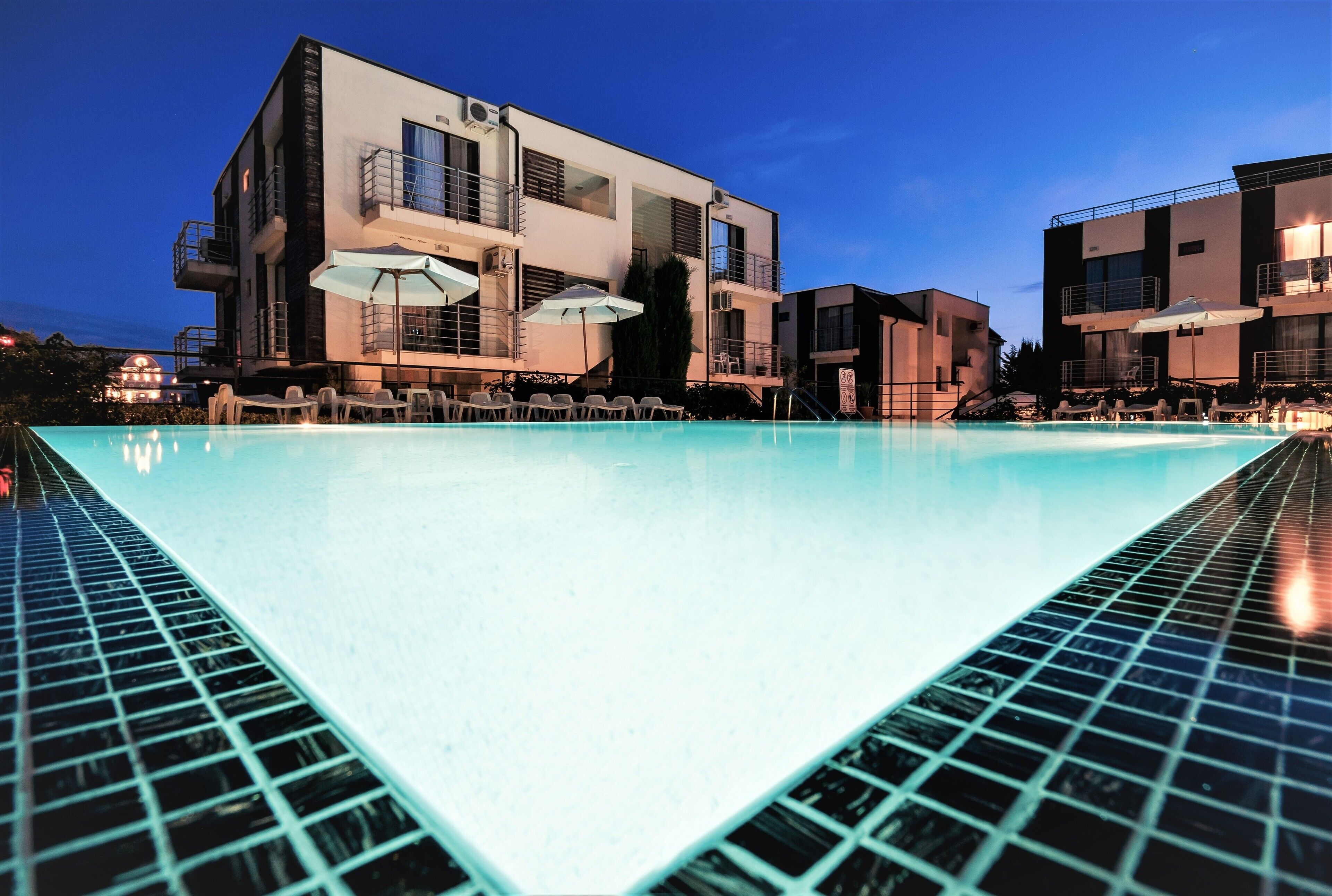 公寓, 1 間臥室, 陽台 | 游泳池 | 室外游泳池