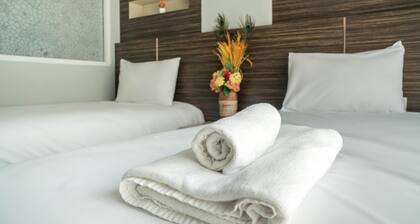 Clean Room and Serene Accommodation in the Middle of Bangkok Ratchada