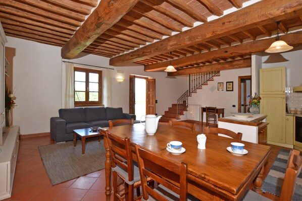 Dining - Casa Sofi (Monticiano)