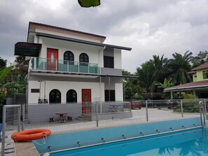 Piscina all'aperto