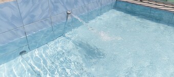 Mri Homestay Sg Buloh - Studio Unit With Chargeable Private Pool