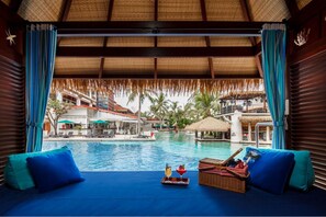 Kolam renang outdoor
