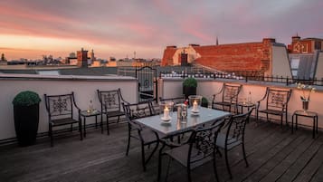 Apartment, 1 Bedroom, Terrace | Living area | TV