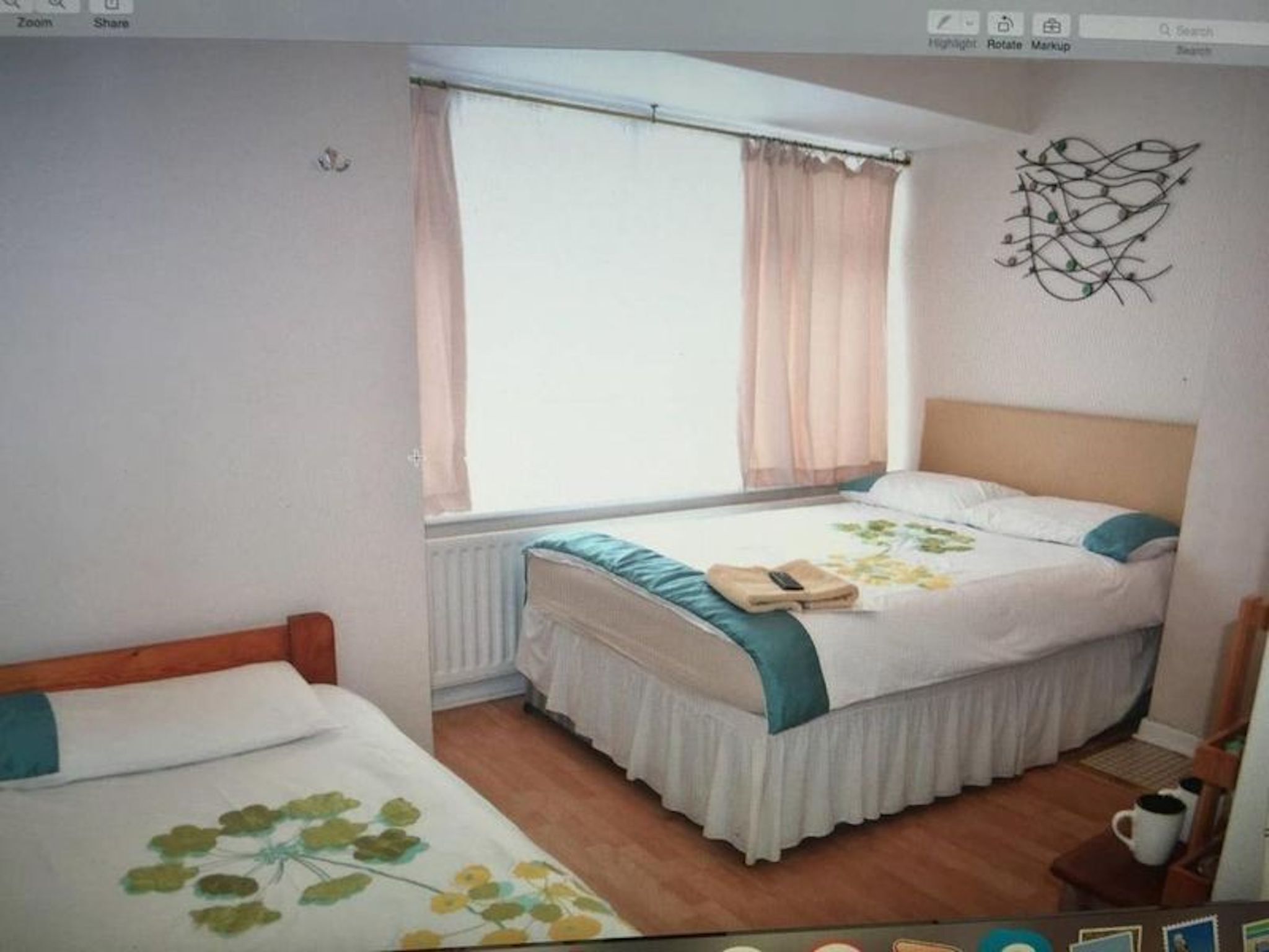 Family Room Sleeps 3 With 1 Double and 1 Single bed Ground Floor Private Shower