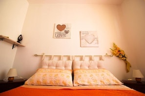 2 bedrooms, iron/ironing board
