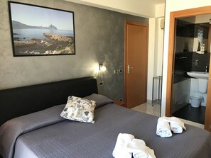 1 habitación, escritorio y wifi gratis 
