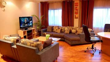 Room, 1 Bedroom, Accessible, Smoking | Living area | TV