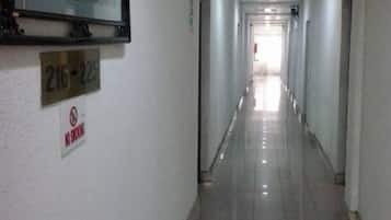 Room, 1 Bedroom, Accessible, Smoking | Interior