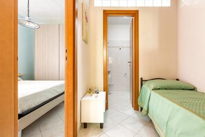 Großer Kühlschrank