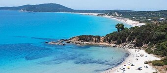 Villa Iris - a 200 metri dalla spiaggia con vista panoramica sul mare