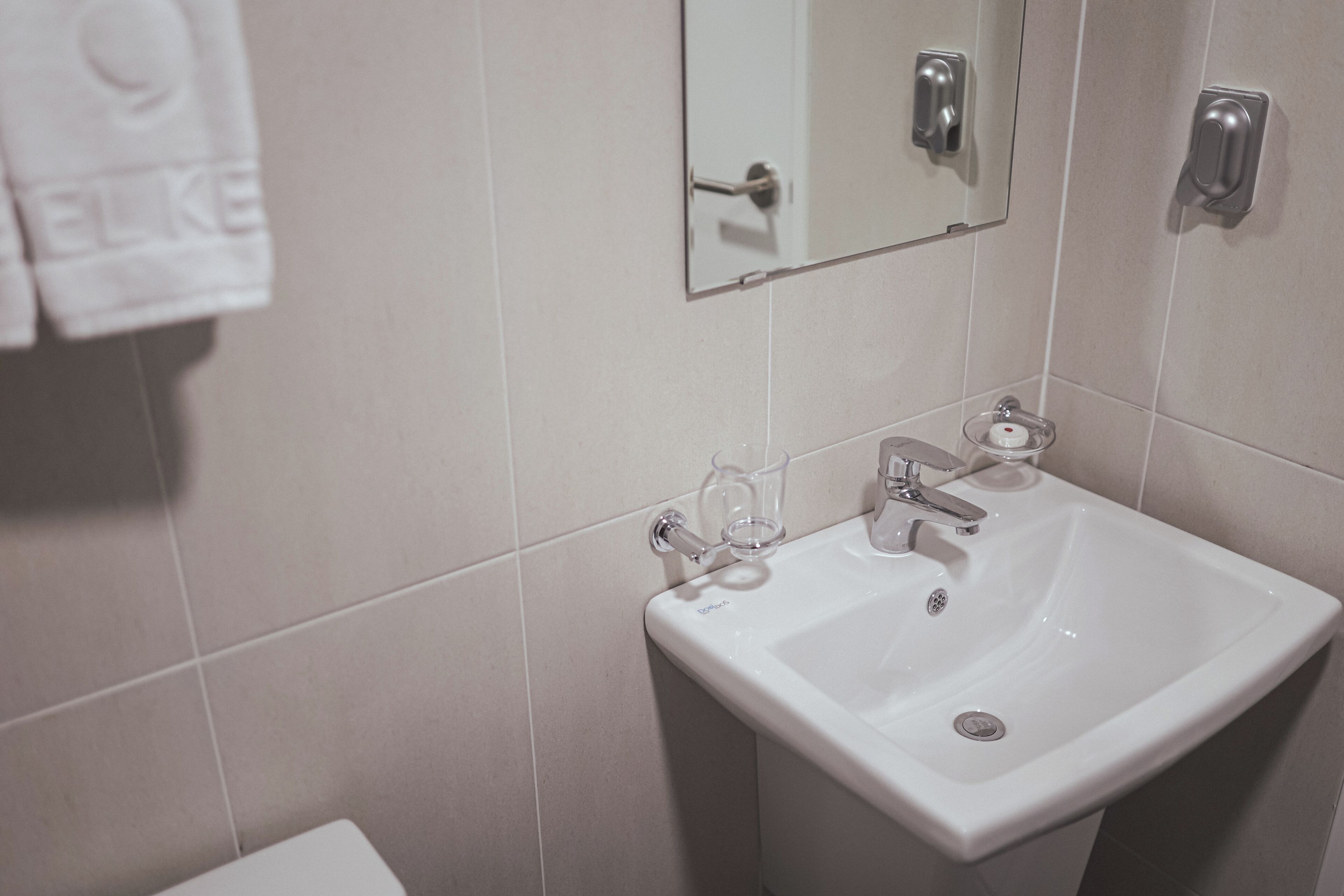 standard corner double | bathroom sink