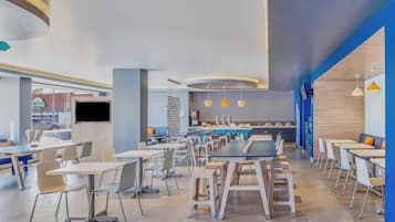 Desayuno continental incluido todos los días