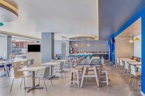Desayuno continental incluido todos los días