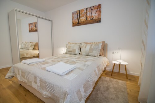 Luxury Apartment in City Center II