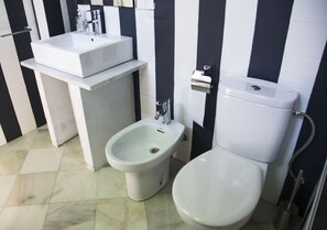 Bathroom - AlohaMundi Cathedral II (Sevilla)