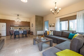 Smart TV - Stefania's Cosy Place (Chania)