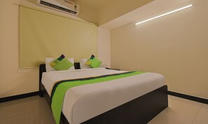 ห้องสแตนดาร์ด | โต๊ะทำงาน, เตารีด/โต๊ะรีดผ้า, Wi-Fi ฟรี, ผ้าปูที่นอน