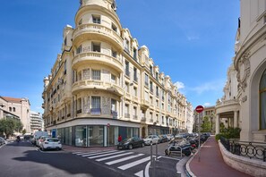 Exterior - SunlightProperties LA ROTONDE - Luxury 4 BDR with sea view near Negresco (Nice)