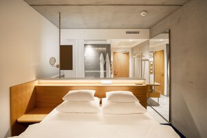 Ropa de cama hipoalergénica y cortinas blackout 