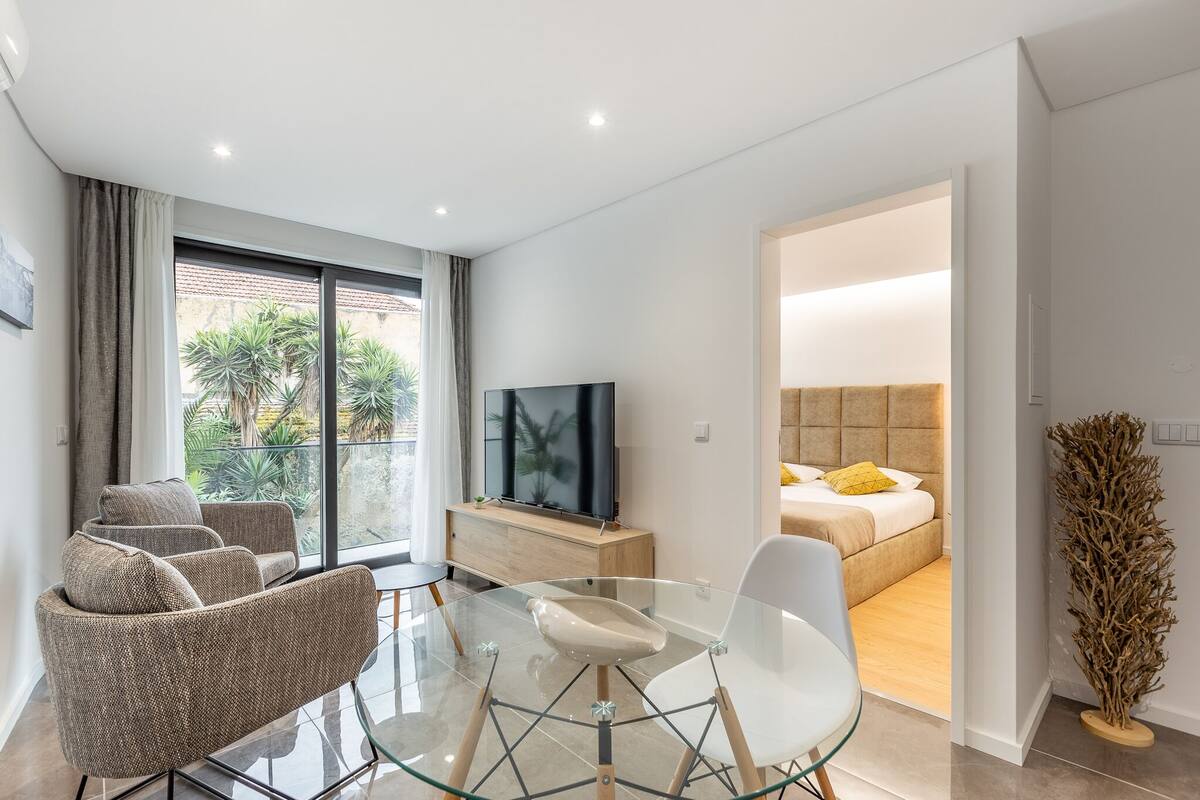 Sistema de insonorización, cunas, wifi gratis y muebles diferentes