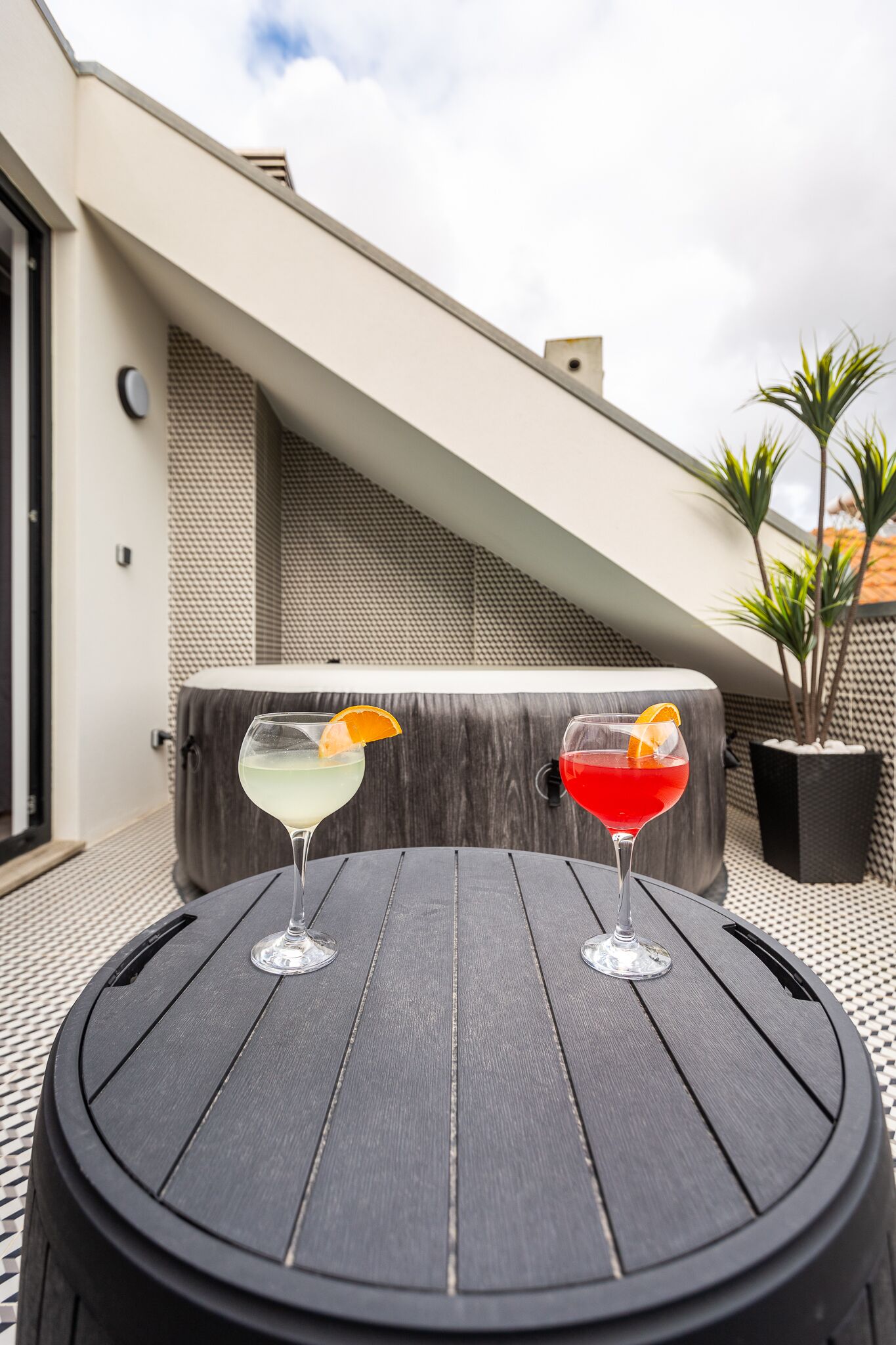 Căn hộ có tầm nhìn toàn cảnh | Hiên