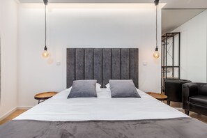 Muebles diferentes, sistema de insonorización, cunas y wifi gratis 