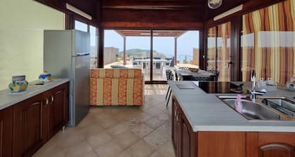 Preciosa Villa con piscina climatizada de uso exclusivo.